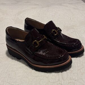 Sofft Women's Loafers in Burgundy